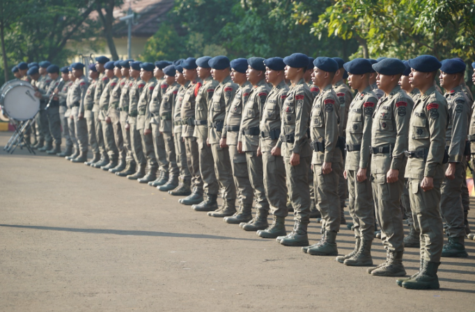 Dansat KBRN Pasukan Gegana Korbrimob Polri Pimpin Upacara Penutupan Dikbangspes KBRN T.A. 2025 
